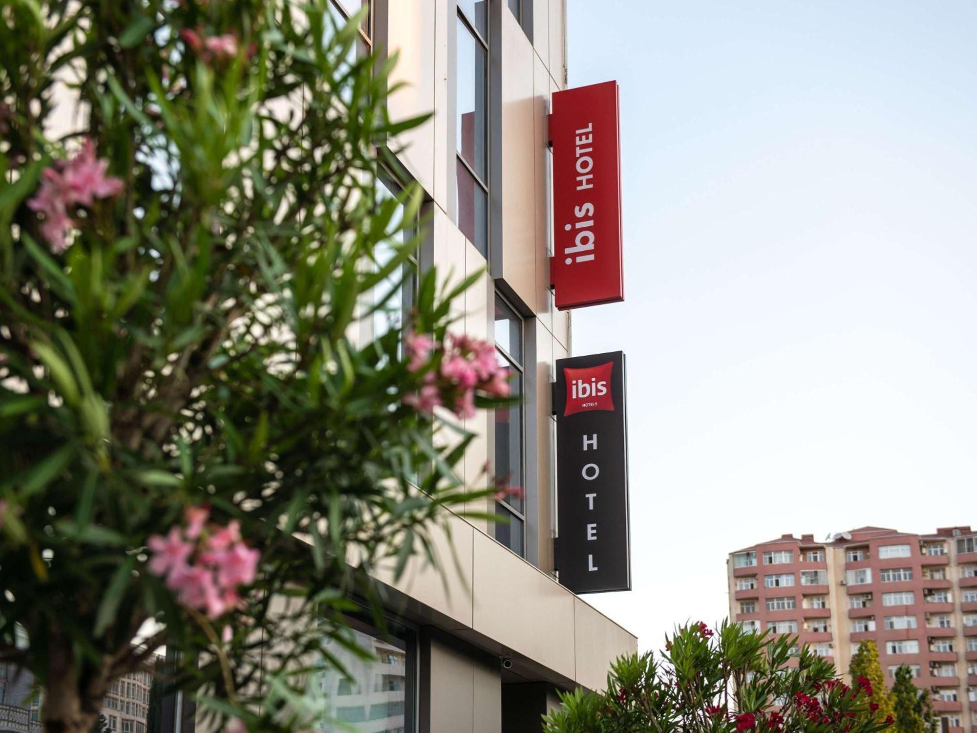 Ibis Baku City Kültér fotó